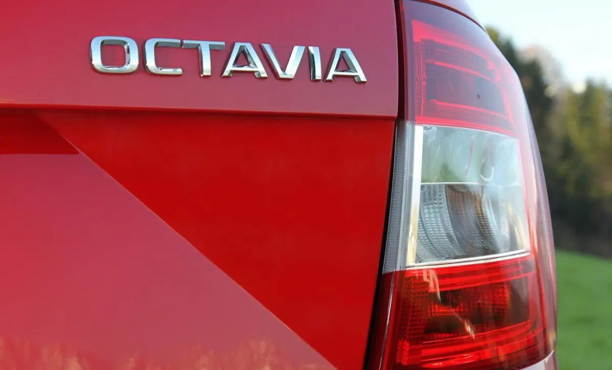Skoda Octavia Station Wagon 1.5 DSG Wagon Executive G-Tec (22)