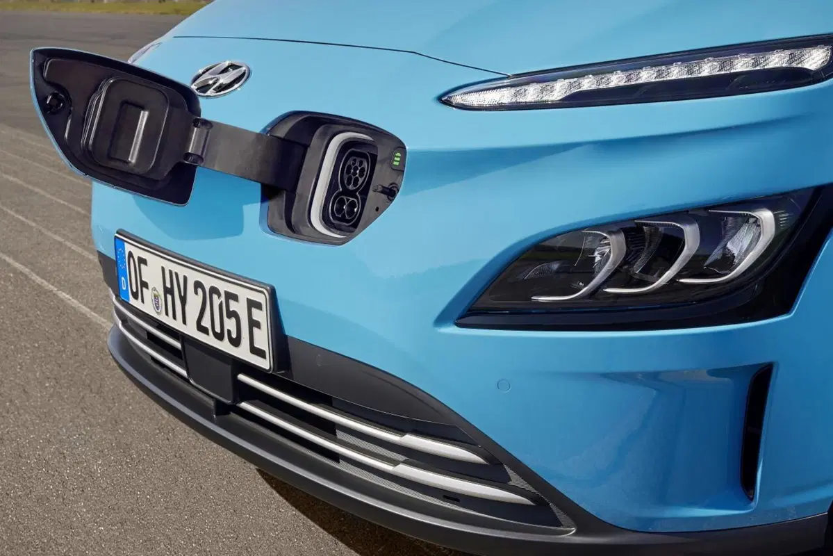Hyundai Kona Electric: aggiornamenti per l'elettrica coreana (13)