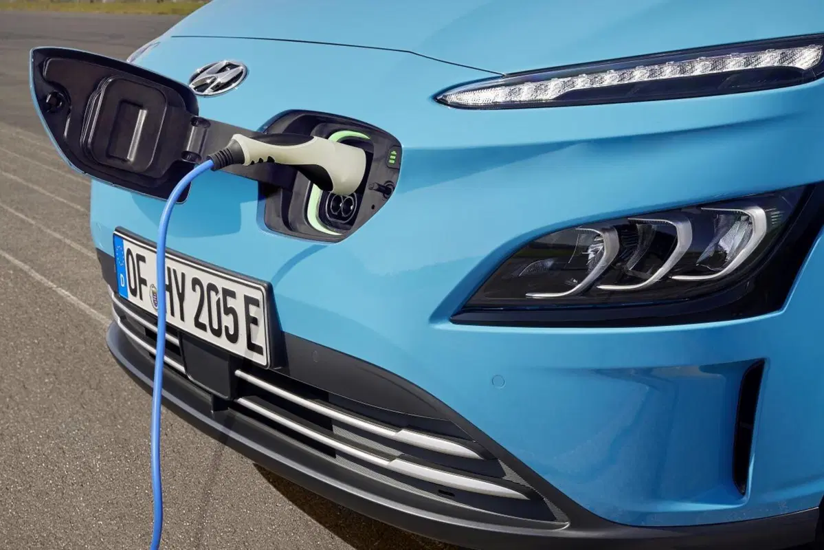 Hyundai Kona Electric: aggiornamenti per l'elettrica coreana (12)
