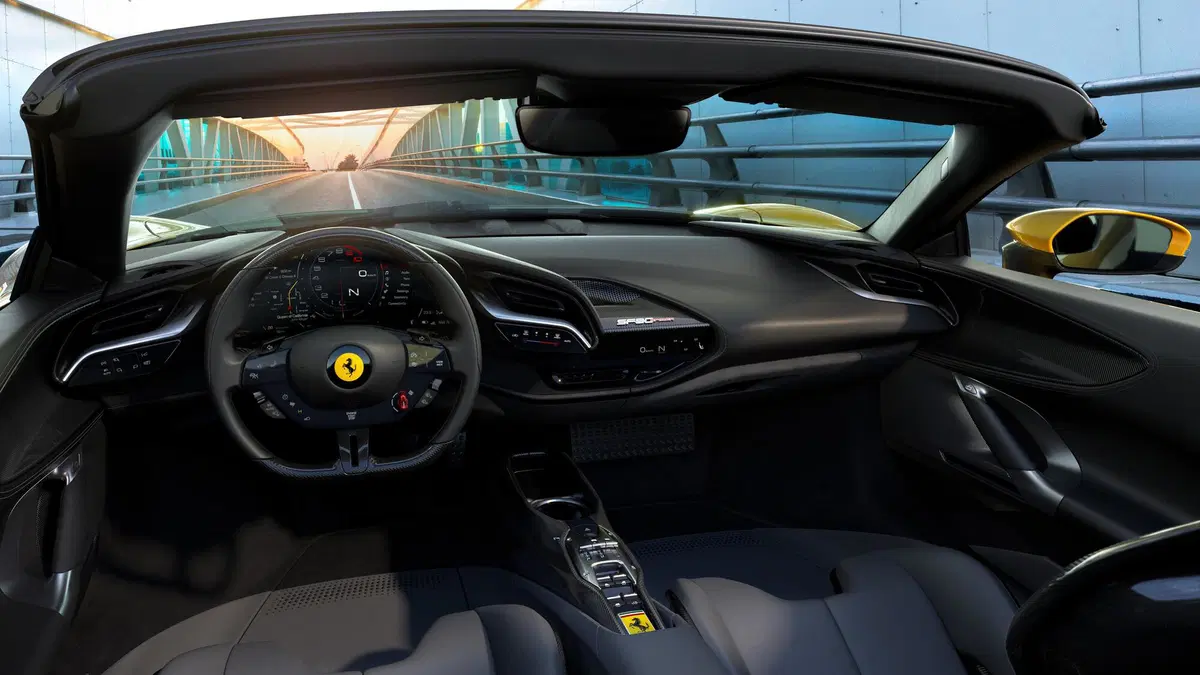 Ferrari SF90 Spider: la supercar a cielo aperto più potente di sempre per la casa di Maranello (7)