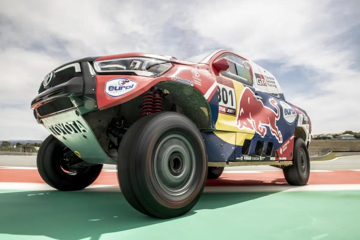 Toyota: quattro Hilux alla Dakar 2021 (2)