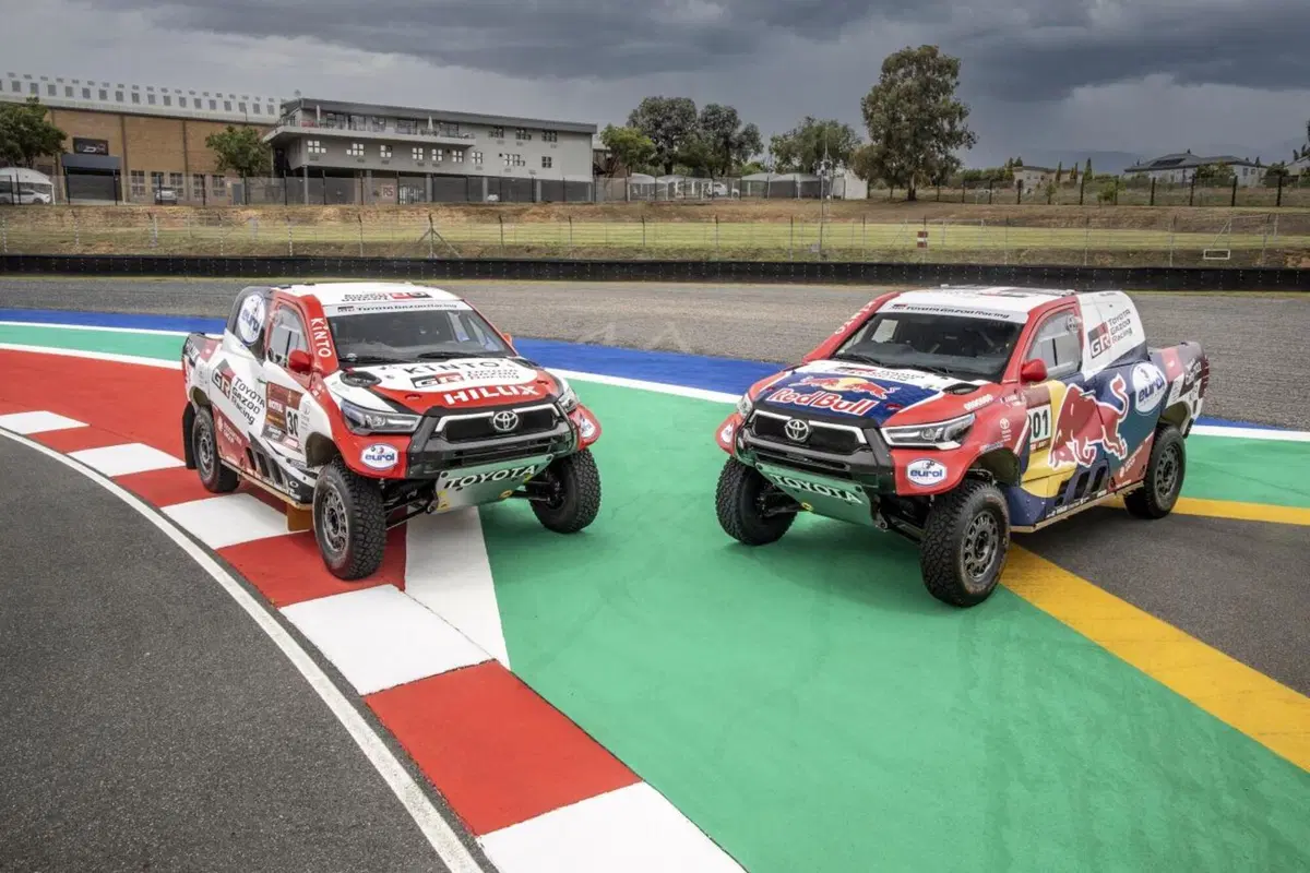 Toyota: quattro Hilux alla Dakar 2021 (18)