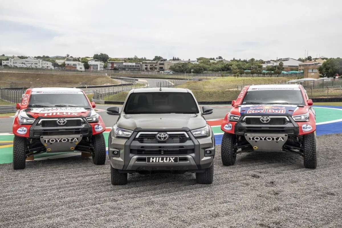 Toyota: quattro Hilux alla Dakar 2021 (19)
