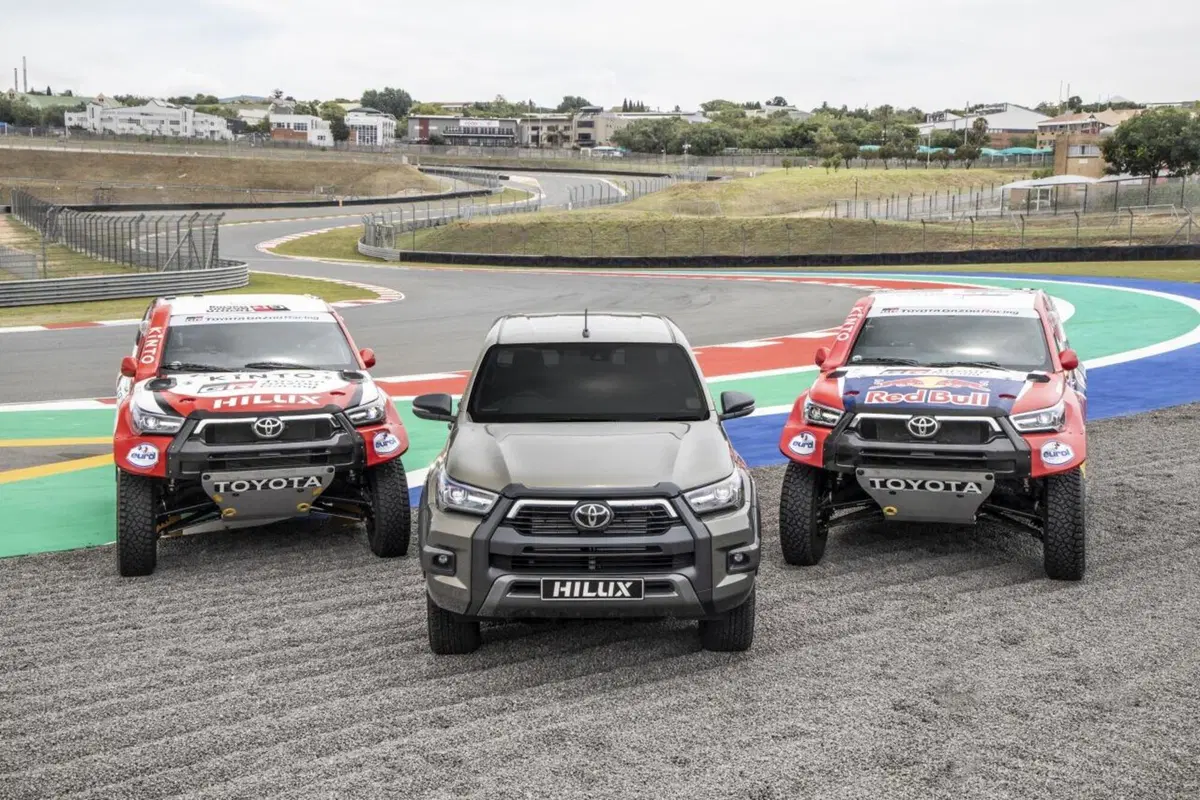 Toyota: quattro Hilux alla Dakar 2021 (21)