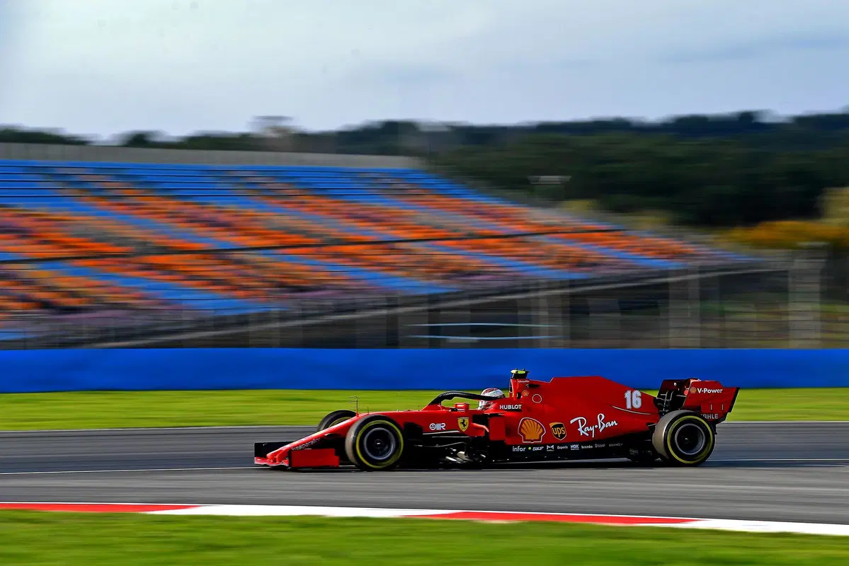 F1, GP Turchia 2020: Hamilton sul tetto del mondo con accanto il rivale di sempre, Vettel (18)