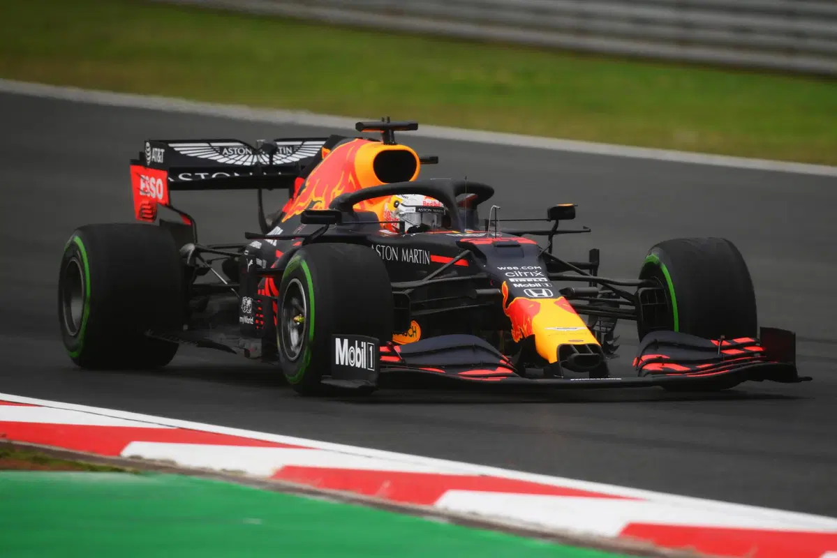 F1, GP Turchia 2020: Hamilton sul tetto del mondo con accanto il rivale di sempre, Vettel (30)
