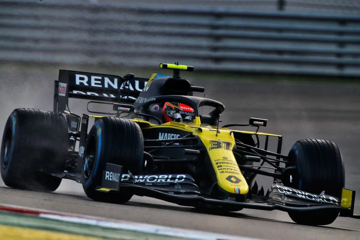 F1, GP Turchia 2020: Hamilton sul tetto del mondo con accanto il rivale di sempre, Vettel (49)