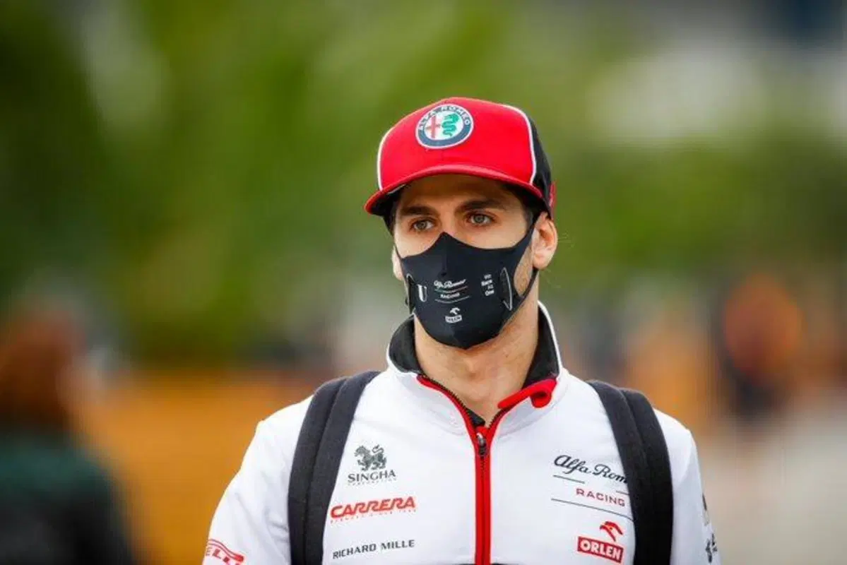 F1, GP Turchia 2020: Hamilton sul tetto del mondo con accanto il rivale di sempre, Vettel (53)