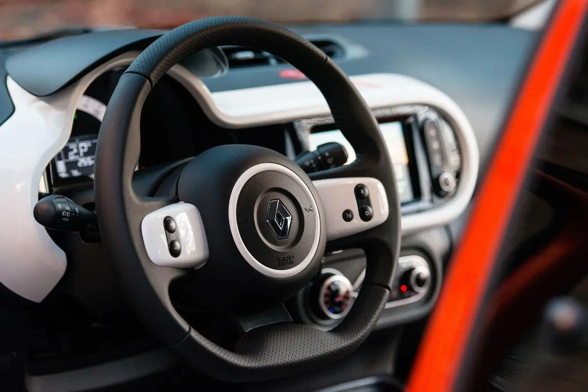 Renault Twingo 2021 BEV, L’elettrica “giusta” da 11,5K [fa paura a Model 3 non a 500e] (10)