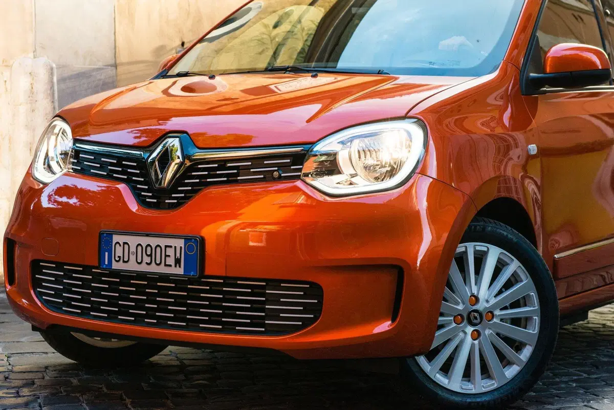 Renault Twingo 2021 BEV, L’elettrica “giusta” da 11,5K [fa paura a Model 3 non a 500e] (12)