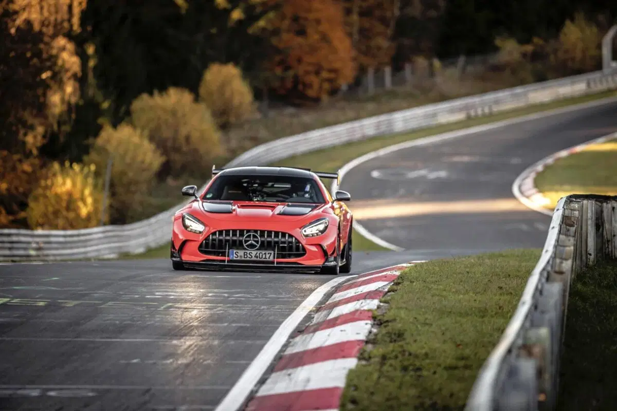 Mercedes-AMG GT Black Series: la vettura di serie più veloce sul Nürburgring (3)