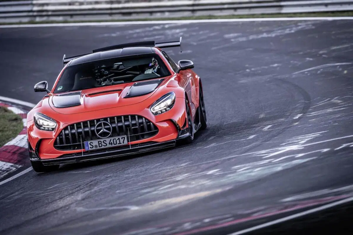 Mercedes-AMG GT Black Series: la vettura di serie più veloce sul Nürburgring (4)