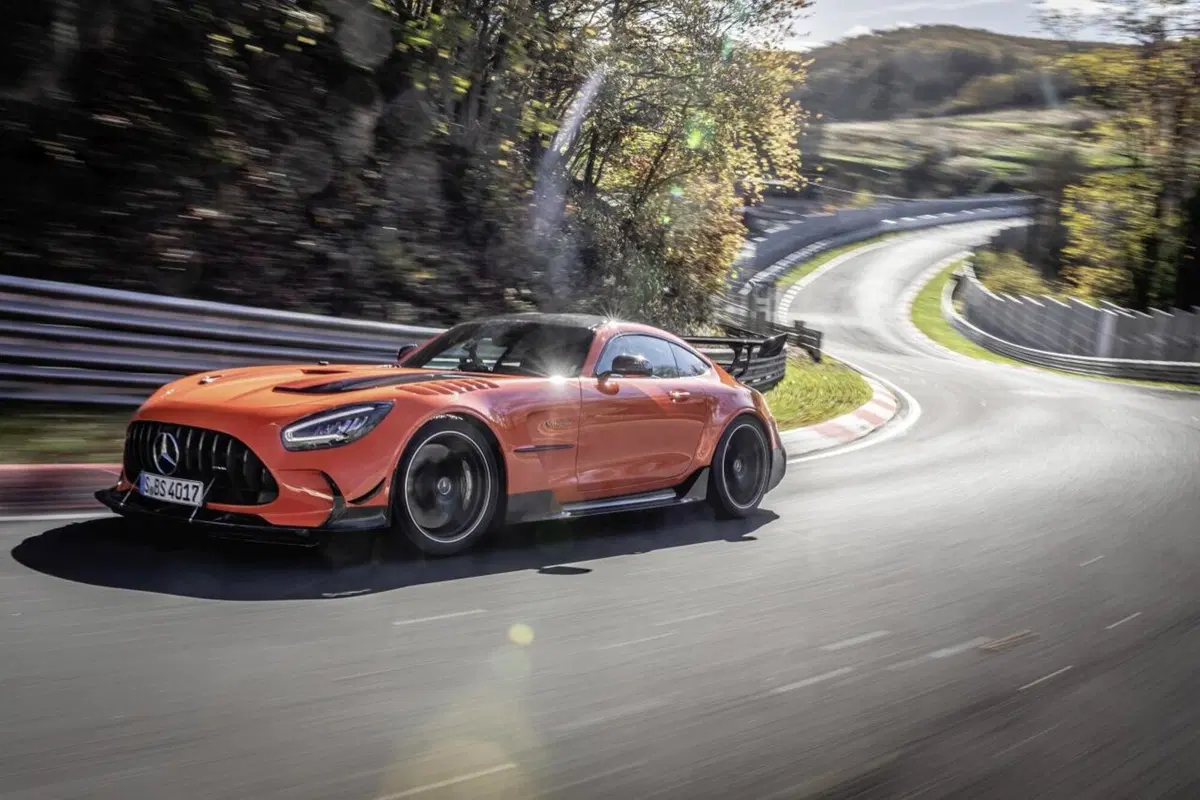 Mercedes-AMG GT Black Series: la vettura di serie più veloce sul Nürburgring (6)