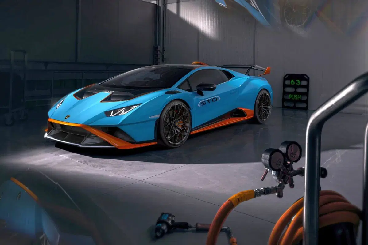 Lamborghini Huracan STO: dalle corse alla strada arriva la “Super Trofeo Omologata” (8)