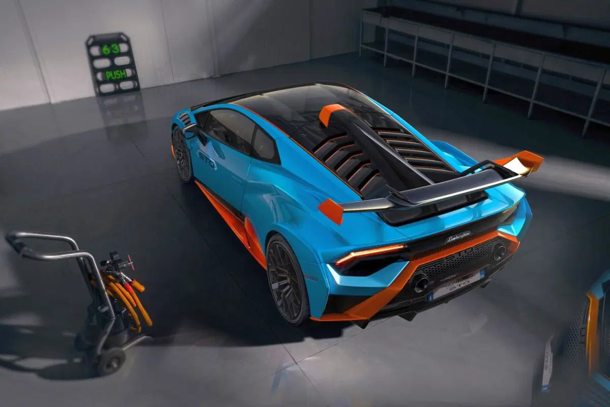 Lamborghini Huracan STO: dalle corse alla strada arriva la “Super Trofeo Omologata” (14)