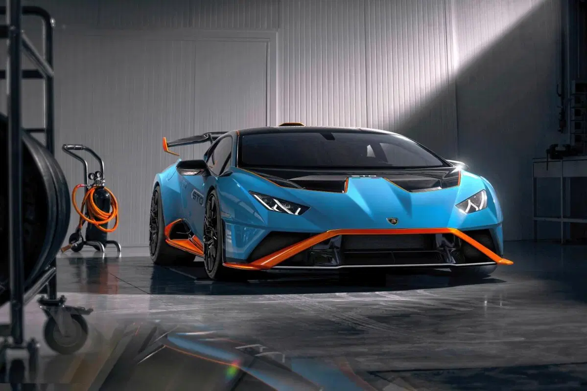 Lamborghini Huracan STO: dalle corse alla strada arriva la “Super Trofeo Omologata” (19)