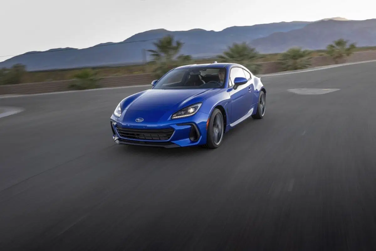 Subaru BRZ, restyling? No, evoluzione: ora ha 230 CV (11)