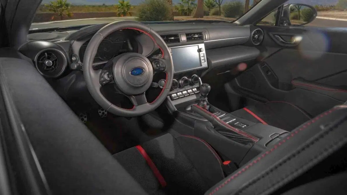 Subaru BRZ, restyling? No, evoluzione: ora ha 230 CV (12)