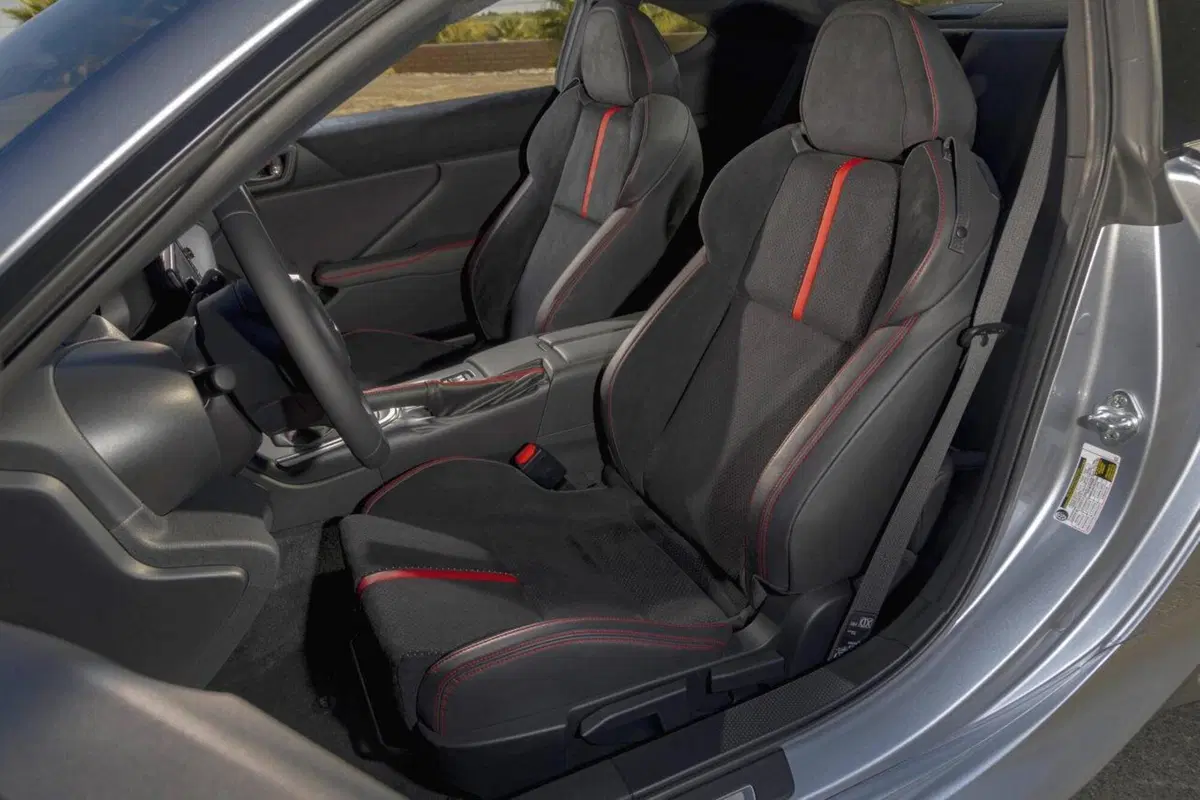 Subaru BRZ, restyling? No, evoluzione: ora ha 230 CV (22)
