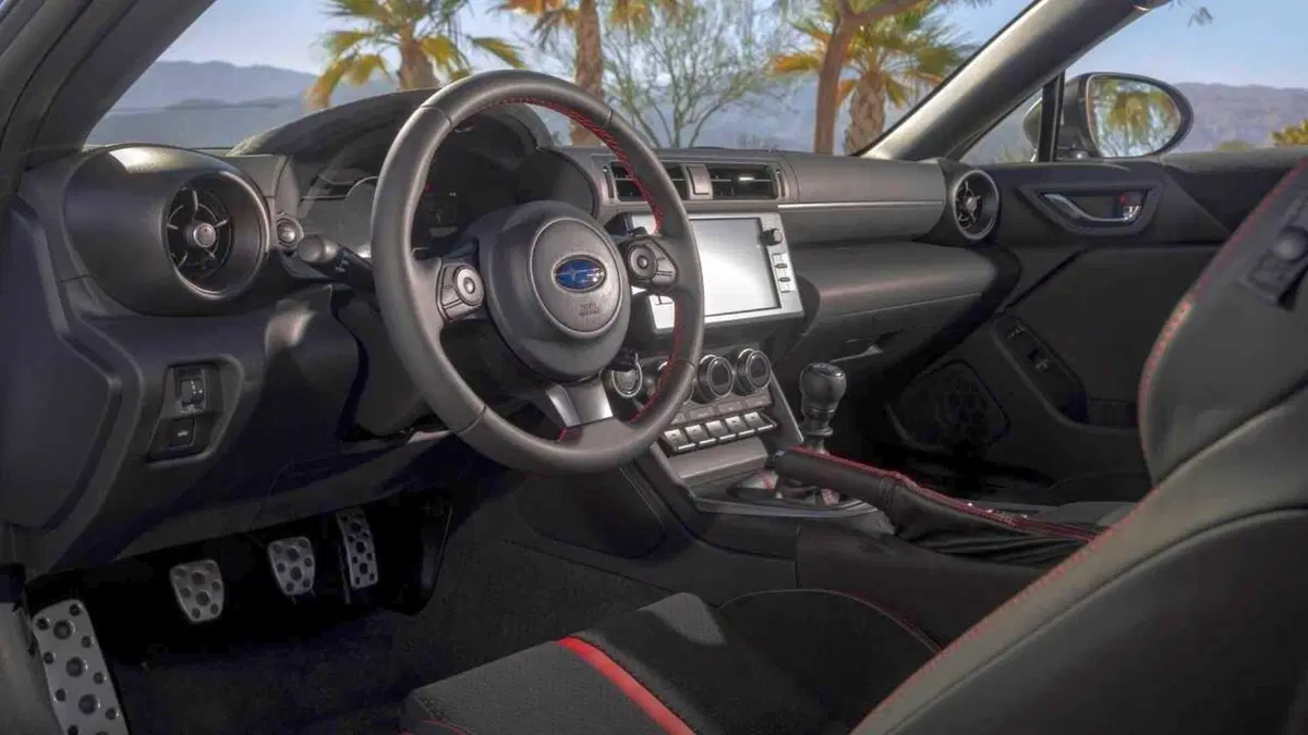 Subaru BRZ, restyling? No, evoluzione: ora ha 230 CV (21)