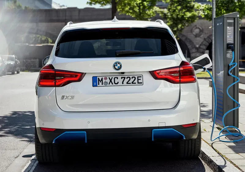 BMW iX3 (2020-25) (7)