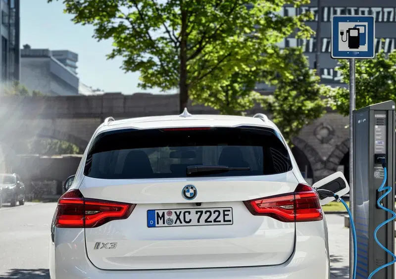 BMW iX3 (2020-25) (8)
