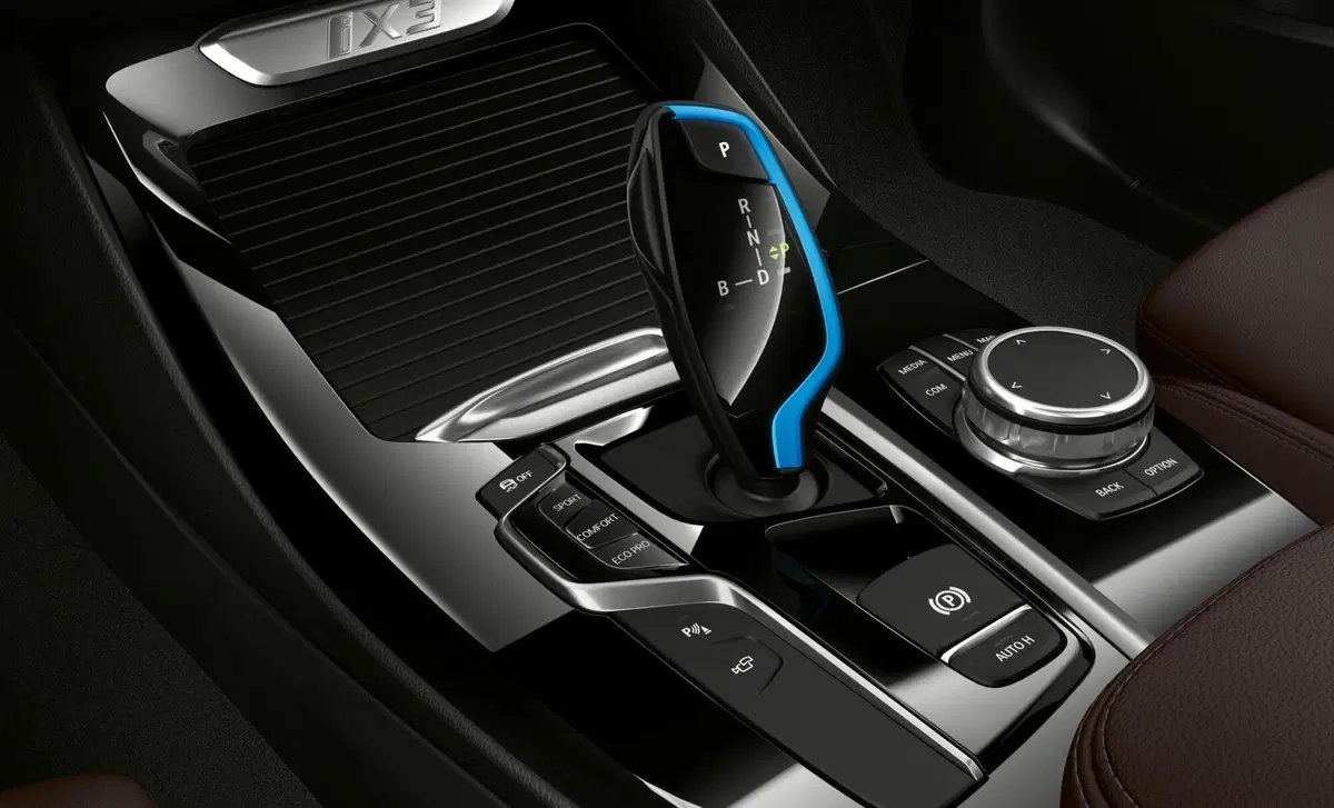 BMW iX3 (2020-25) (17)