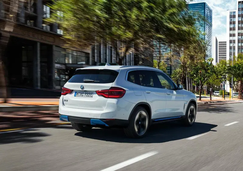BMW iX3 (2020-25) (10)