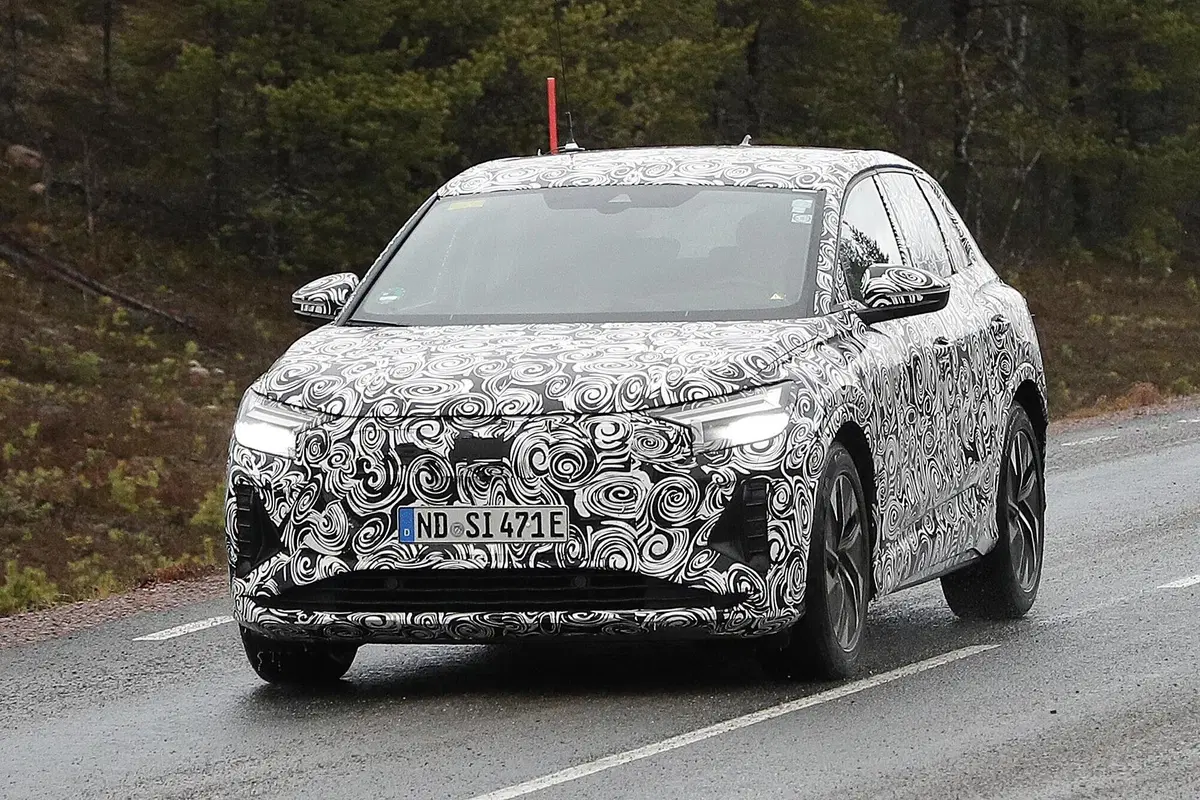 Audi Q4 e-tron, le foto spia (4)