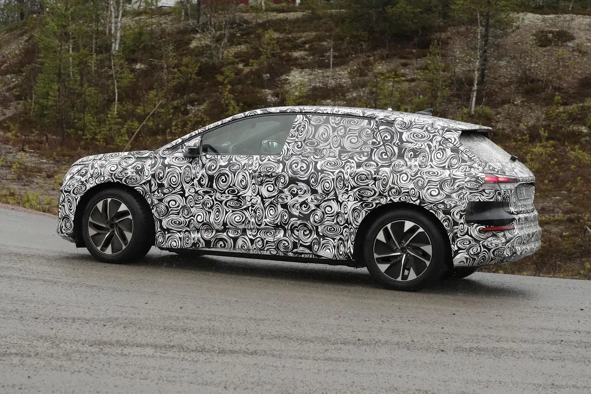 Audi Q4 e-tron, le foto spia (8)