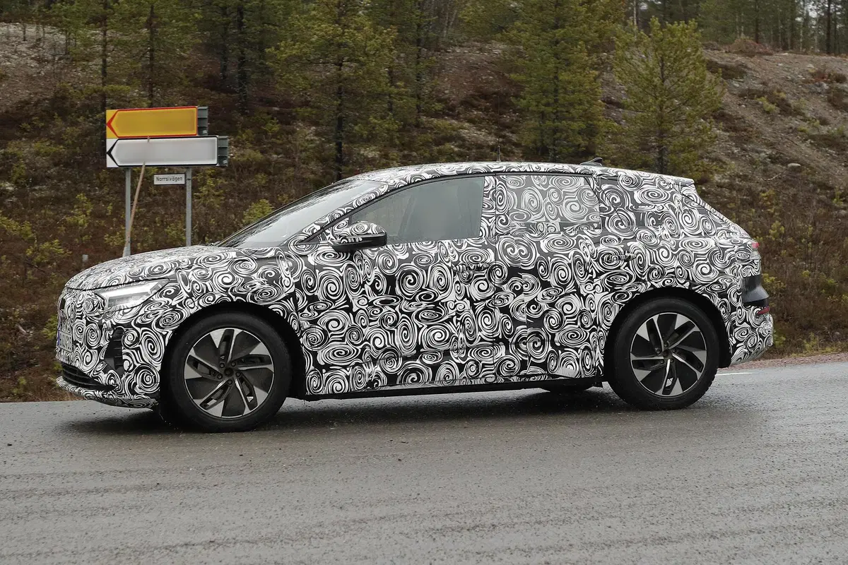 Audi Q4 e-tron, le foto spia (11)