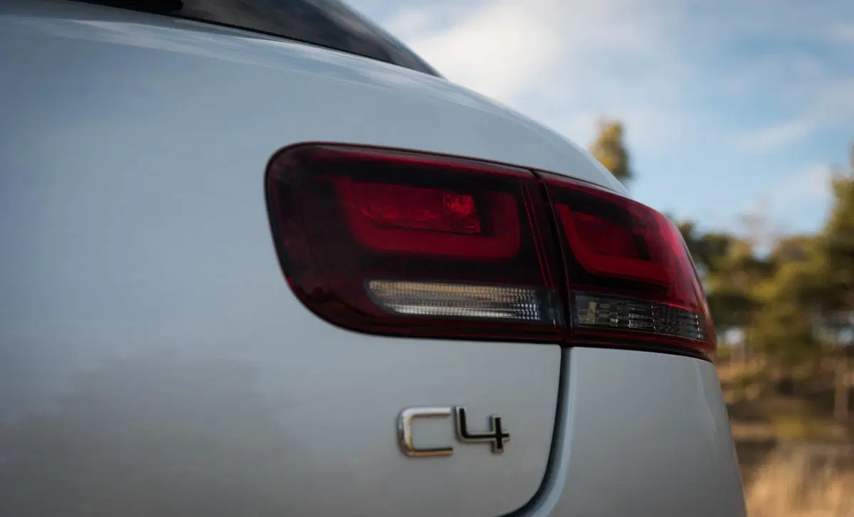 Citroen C4 Cactus 1.2 e-VTi 82 ETG Feel (23)