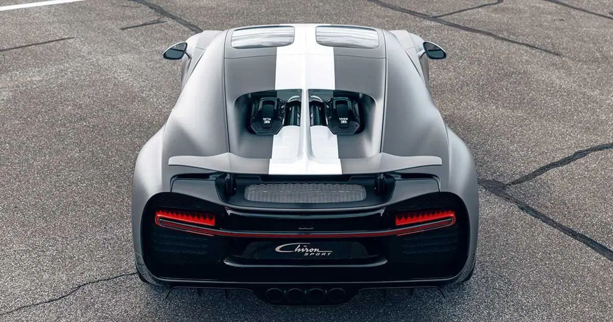 Bugatti Chiron Sport Les Legendes du Ciel | 2,88 milioni per l'omaggio all'aeronautica francese (6)