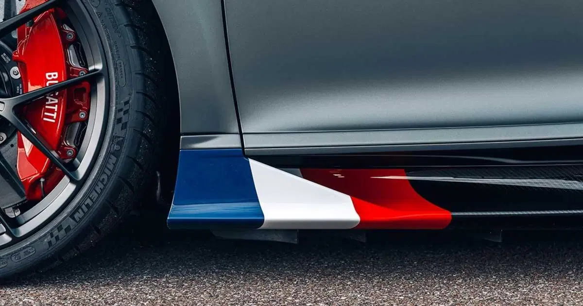 Bugatti Chiron Sport Les Legendes du Ciel | 2,88 milioni per l'omaggio all'aeronautica francese (9)