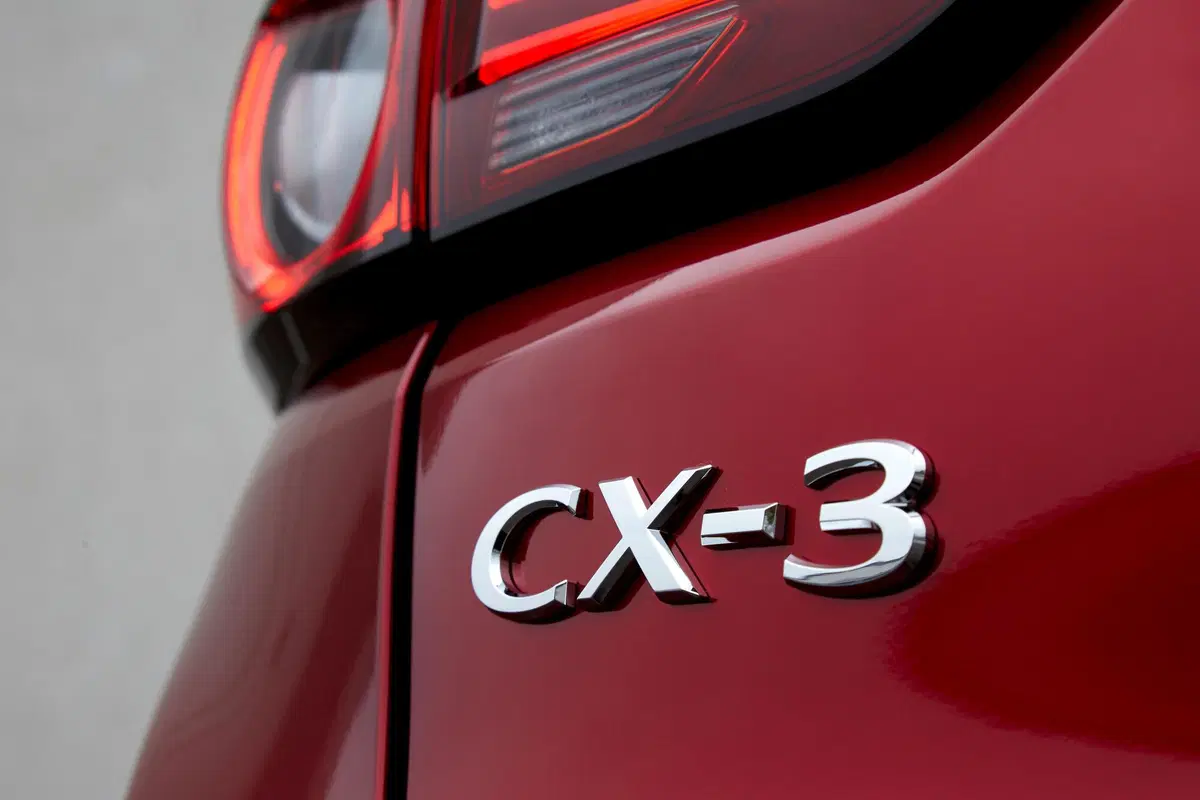Mazda CX-3 2021 | Da 23.150 euro, ora con Apple Carplay e Android Auto wireless (10)