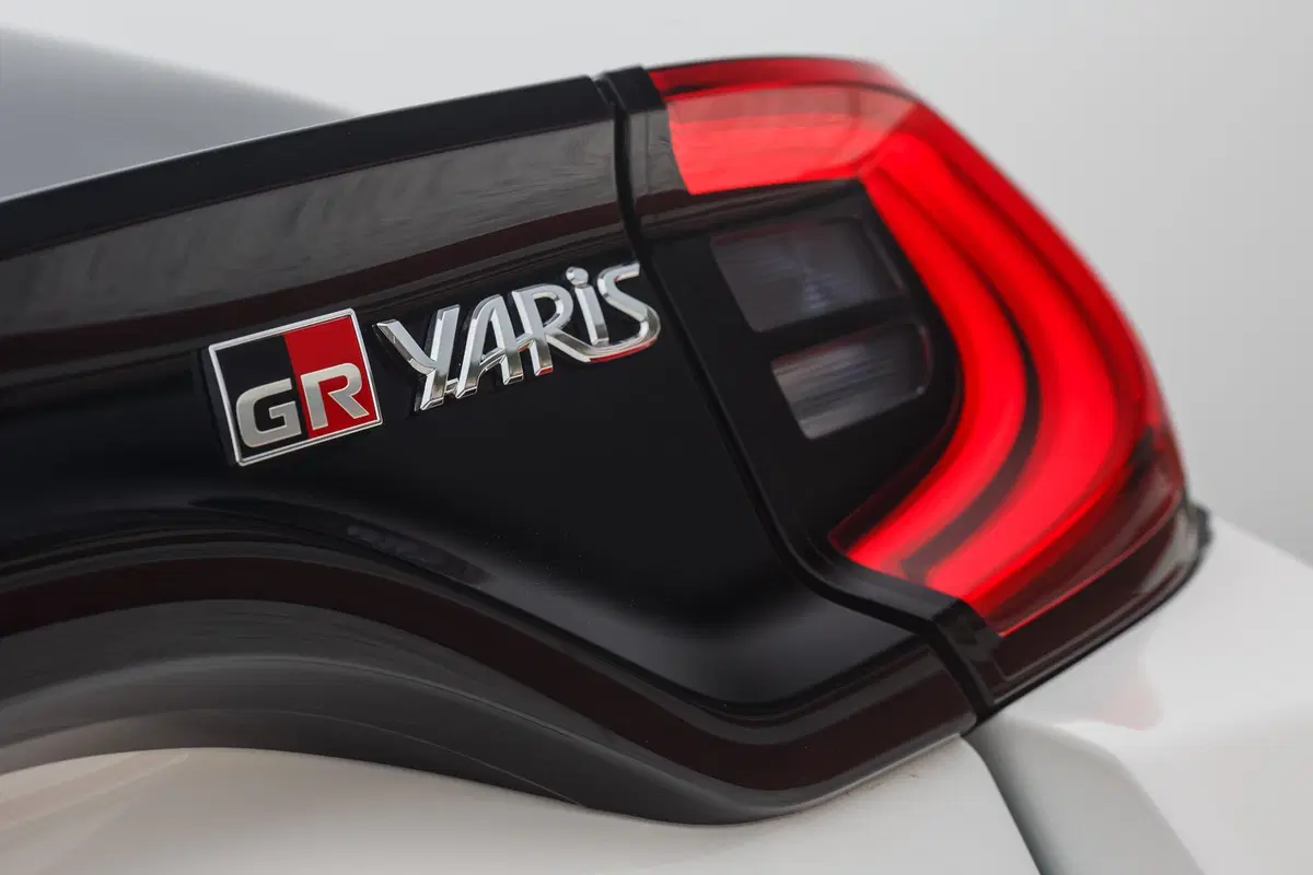 Toyota GR YARIS | Finalmente quella vera! Si guida alla grande. Costa 39.900 euro (27)