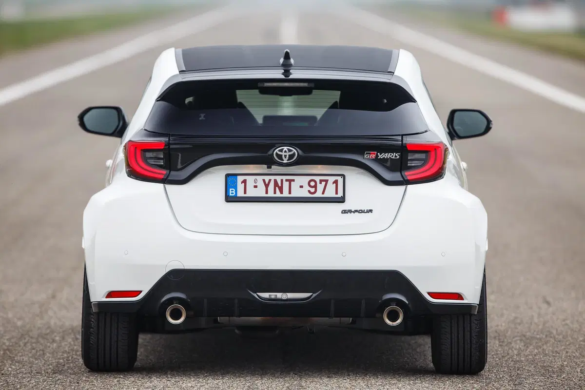 Toyota GR YARIS | Finalmente quella vera! Si guida alla grande. Costa 39.900 euro (8)