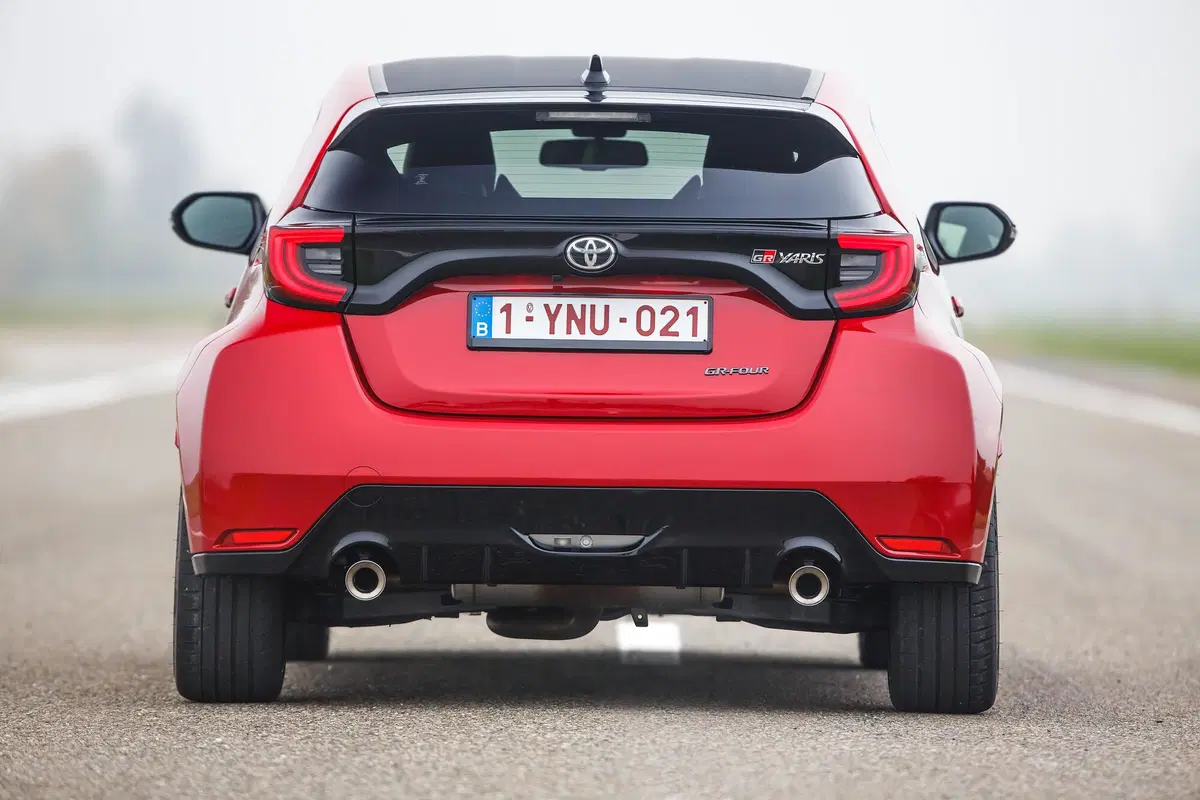 Toyota GR YARIS | Finalmente quella vera! Si guida alla grande. Costa 39.900 euro (16)