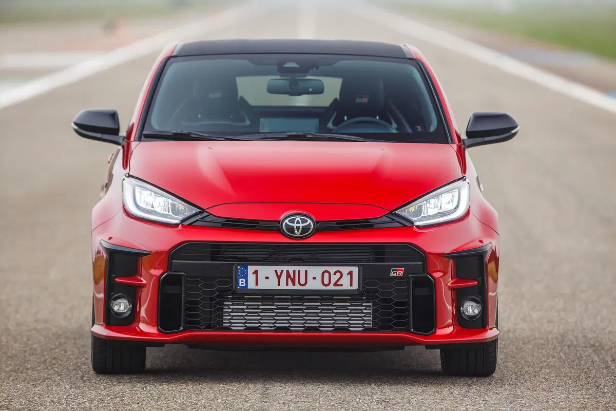 Toyota GR YARIS | Finalmente quella vera! Si guida alla grande. Costa 39.900 euro (24)