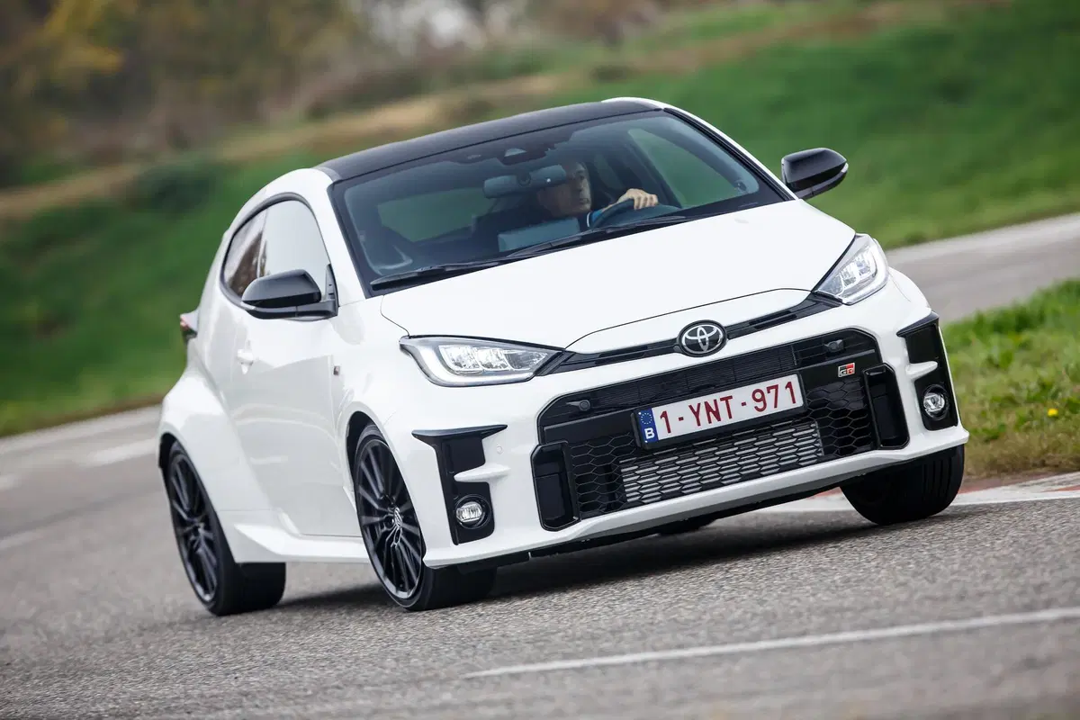 Toyota GR YARIS | Finalmente quella vera! Si guida alla grande. Costa 39.900 euro (5)
