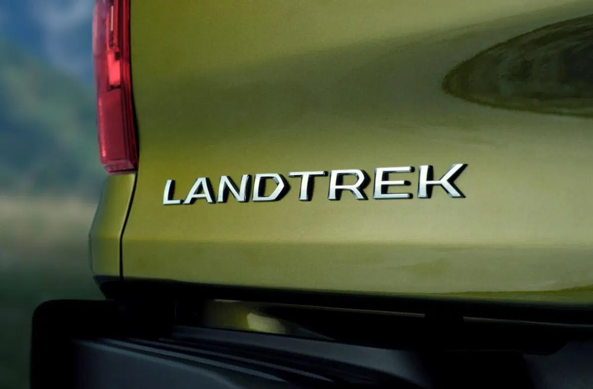 Peugeot Landtrek, in America il Leone ha il suo pick-up (4)