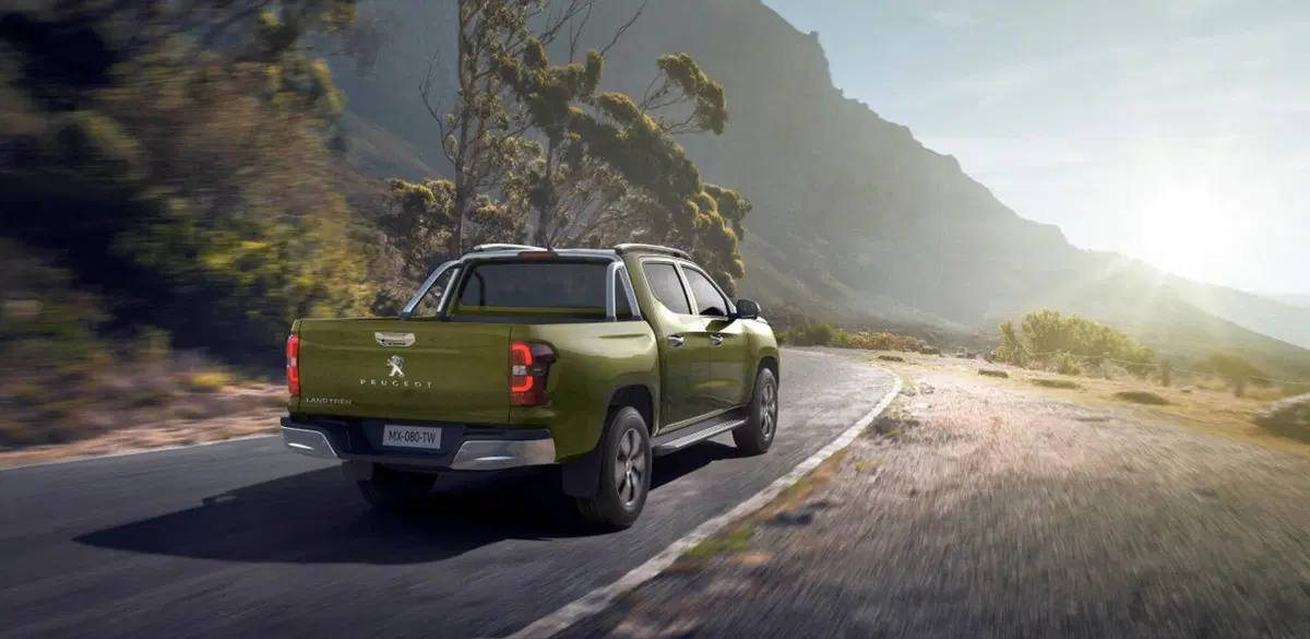 Peugeot Landtrek, in America il Leone ha il suo pick-up (5)