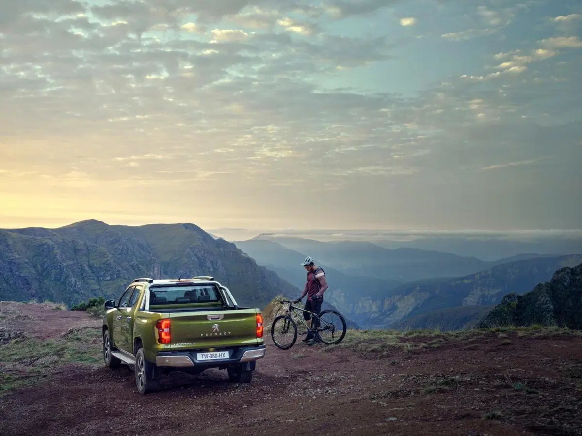Peugeot Landtrek, in America il Leone ha il suo pick-up (16)