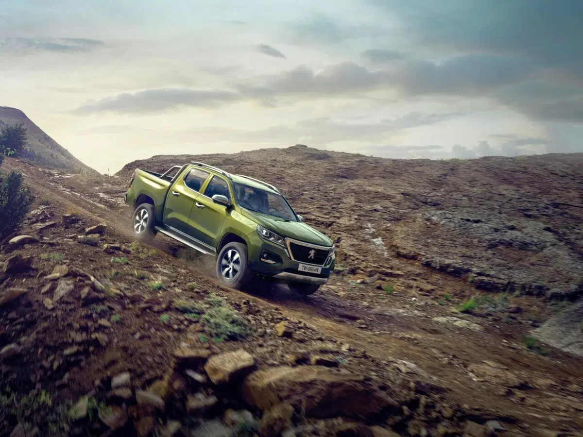 Peugeot Landtrek, in America il Leone ha il suo pick-up (18)