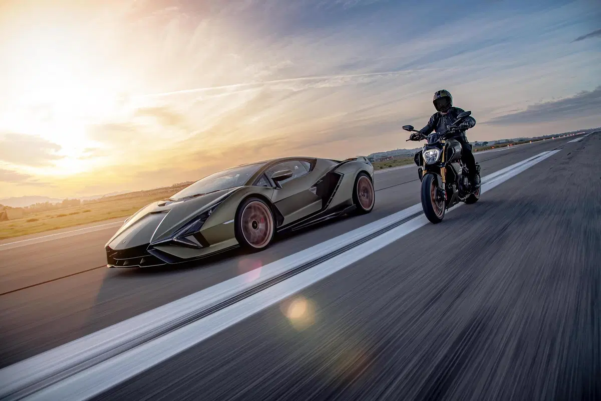 Ducati Diavel 1260 Lamborghini, Borgo Panigale e Sant'Agata si stringono la mano (3)