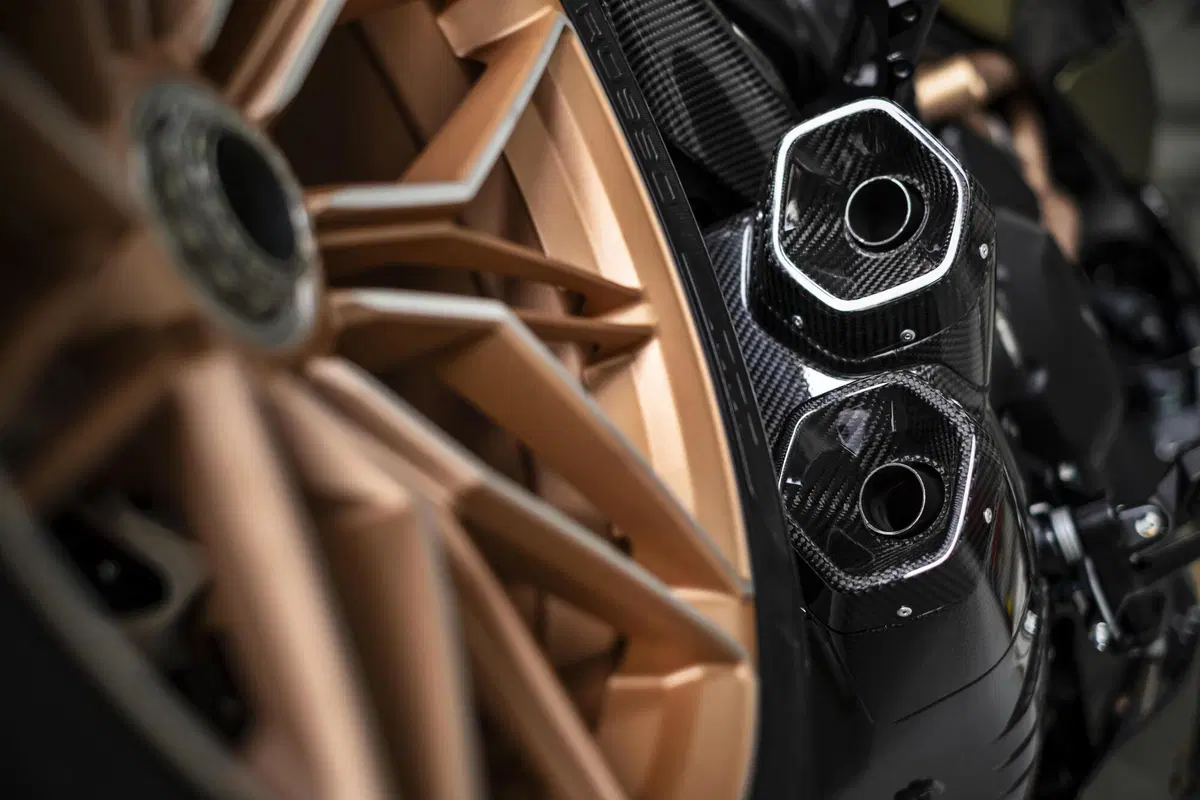 Ducati Diavel 1260 Lamborghini, Borgo Panigale e Sant'Agata si stringono la mano (10)