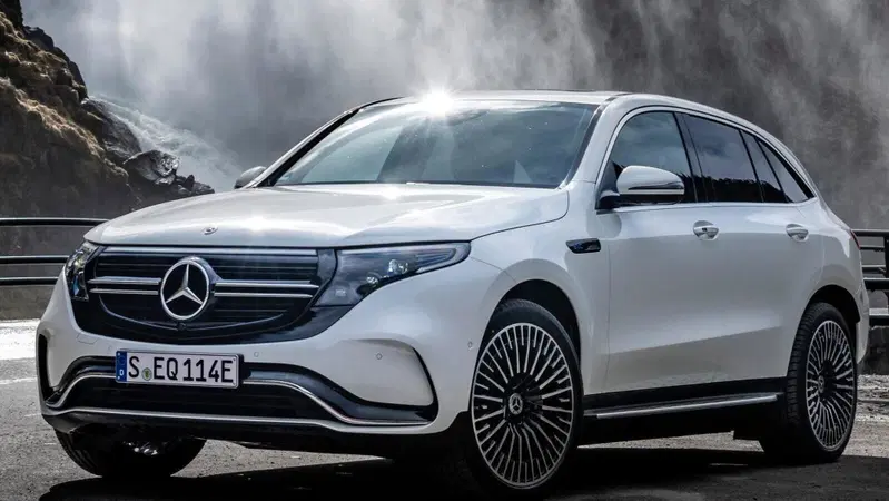 Chiedilo a Matteo! Mercedes EQC, &egrave; l'ora di passare all'elettrico puro? [VIDEO]