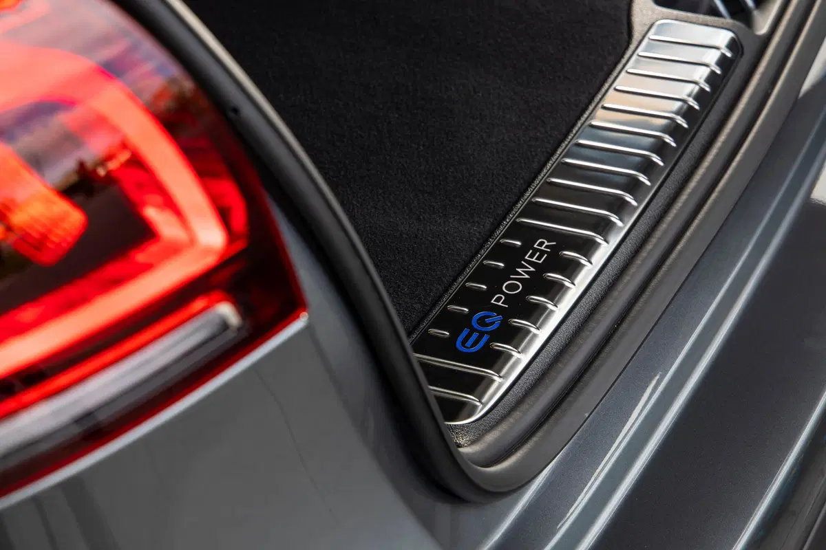 Mercedes GLE | Con l'elettrico, il diesel ha vita nuova... (12)
