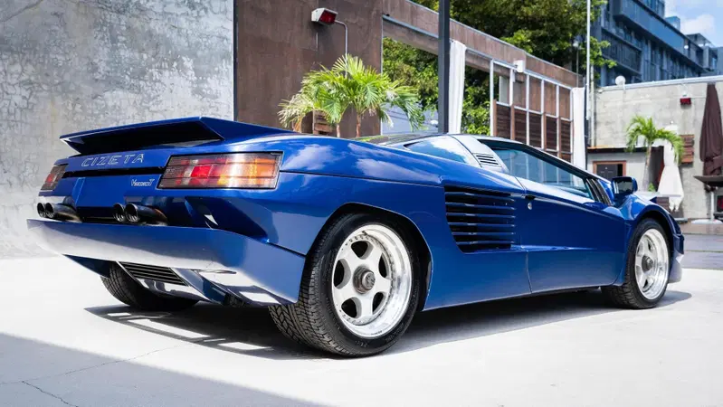 Supercar in offerta KM 0, Cizeta V16T: nessuno l'apprezza o il prezzo &egrave; sbagliato?