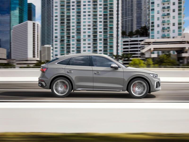 Audi SQ5 Sportback TDI, diesel da 341 CV per il SUV coup&eacute;